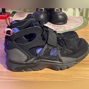 Nike Air Trainer Huarache Black/Anthracite-Persian Violet